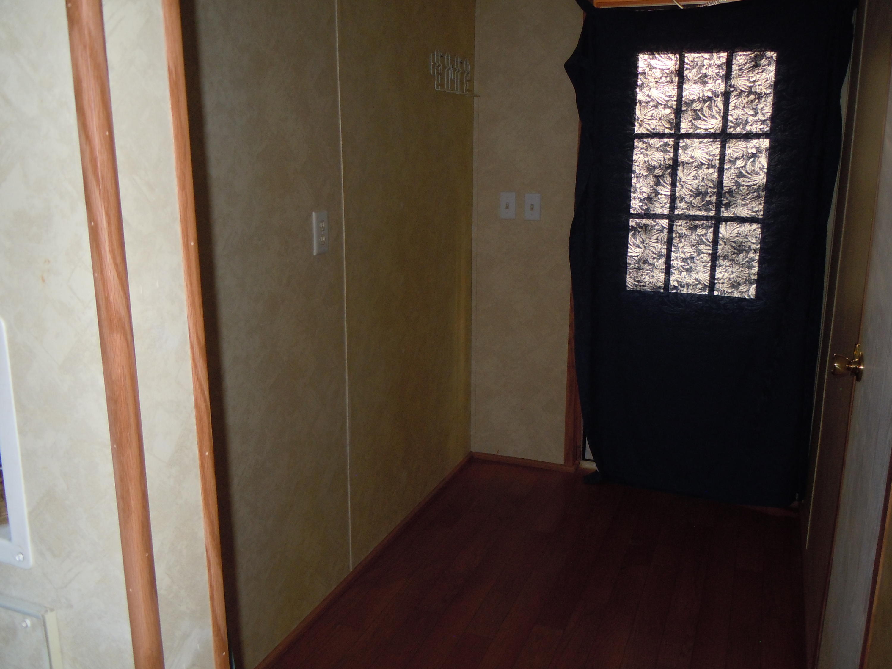 1909 Enterprise Road Piney Flats, TN 37686 - Photo 13 of 26 mud room