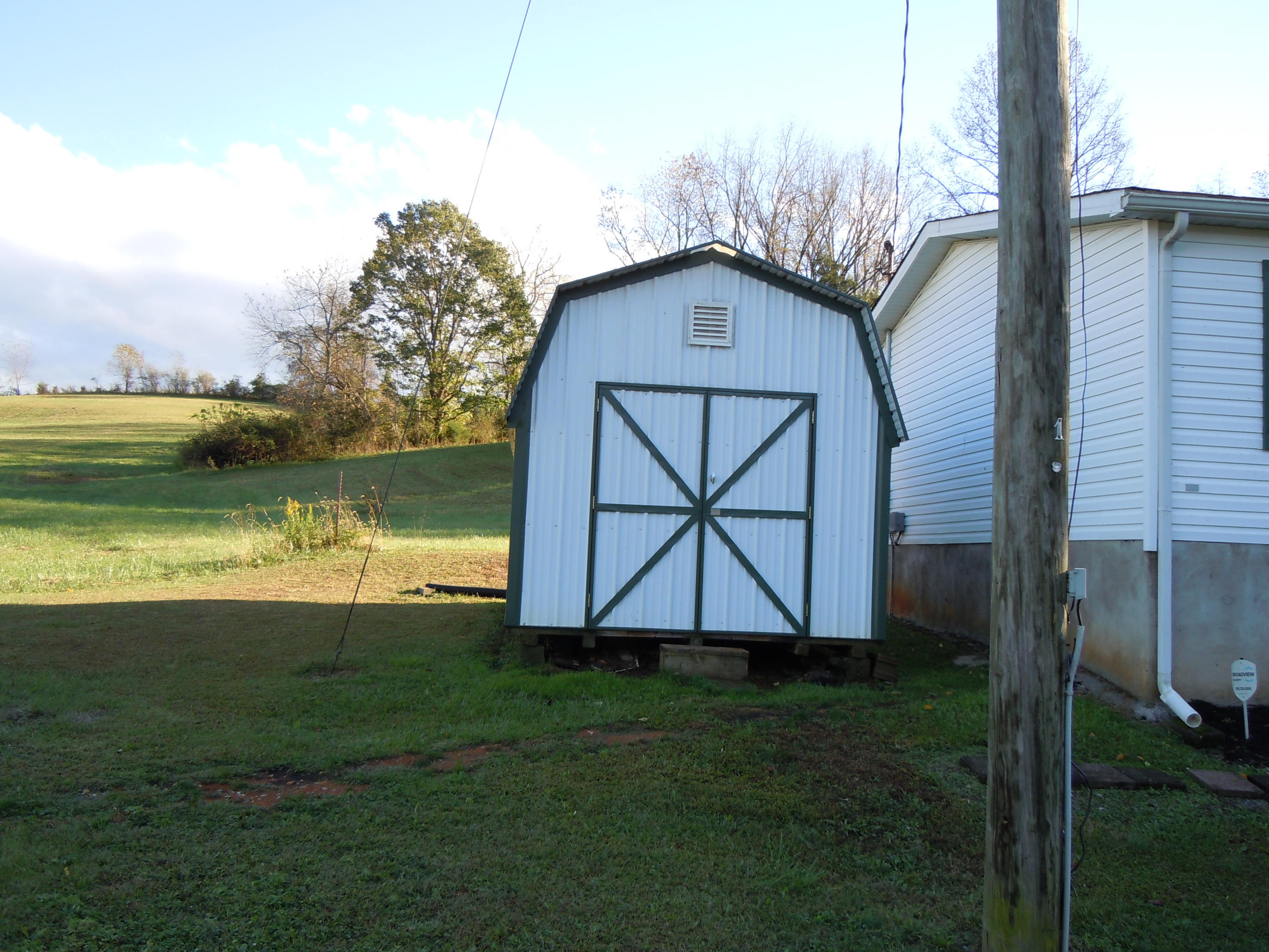 1909 Enterprise Road Piney Flats, TN 37686 - Photo 23 of 26 Storage building
