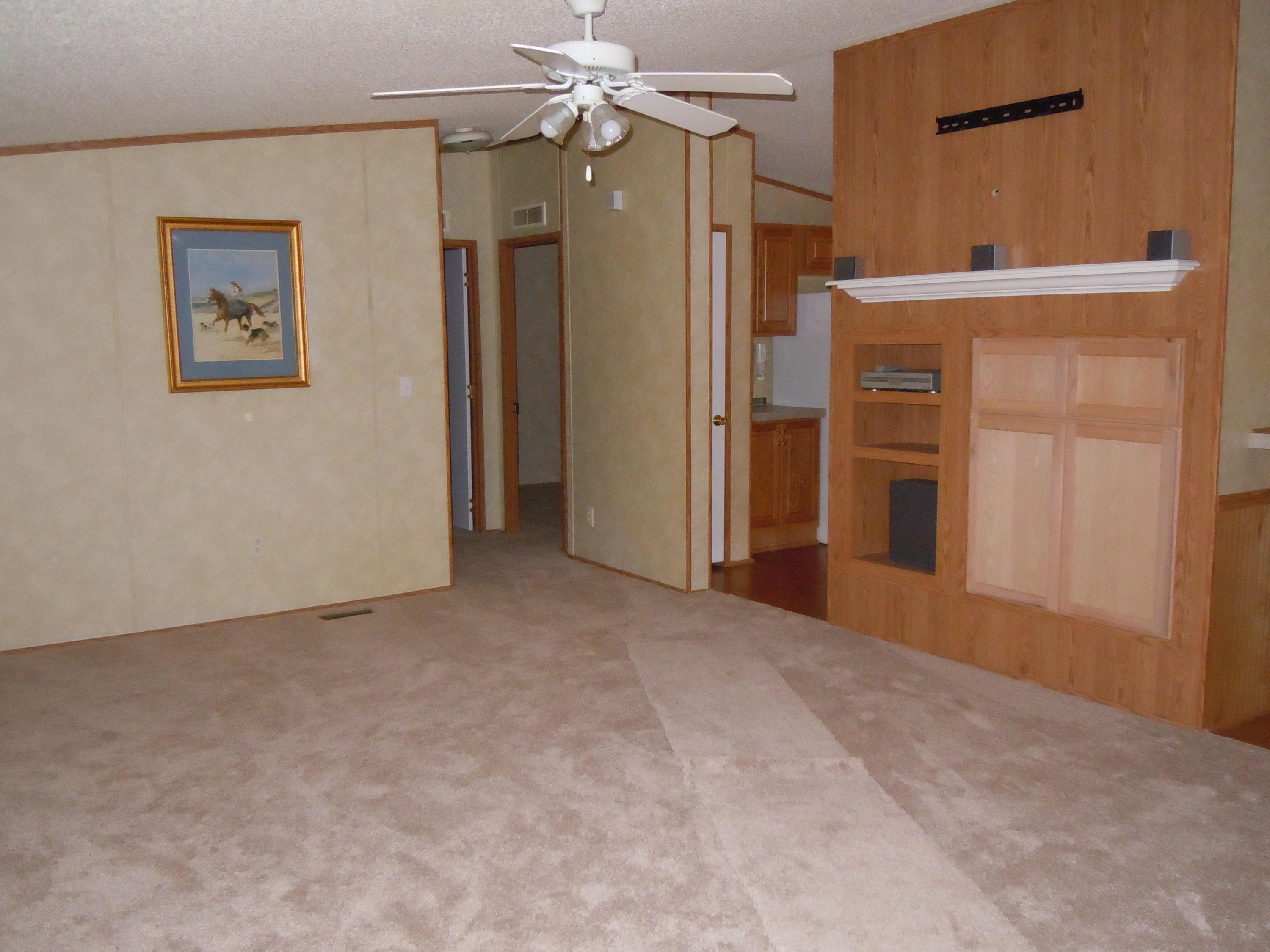 1909 Enterprise Road Piney Flats, TN 37686 - Photo 5 of 26 Living Room 1