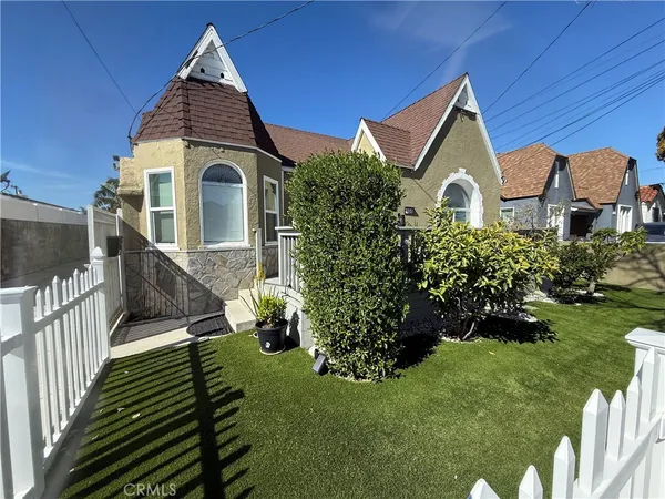 $879,900 | 1555 McDonald Avenue, Wilmington, CA 90744