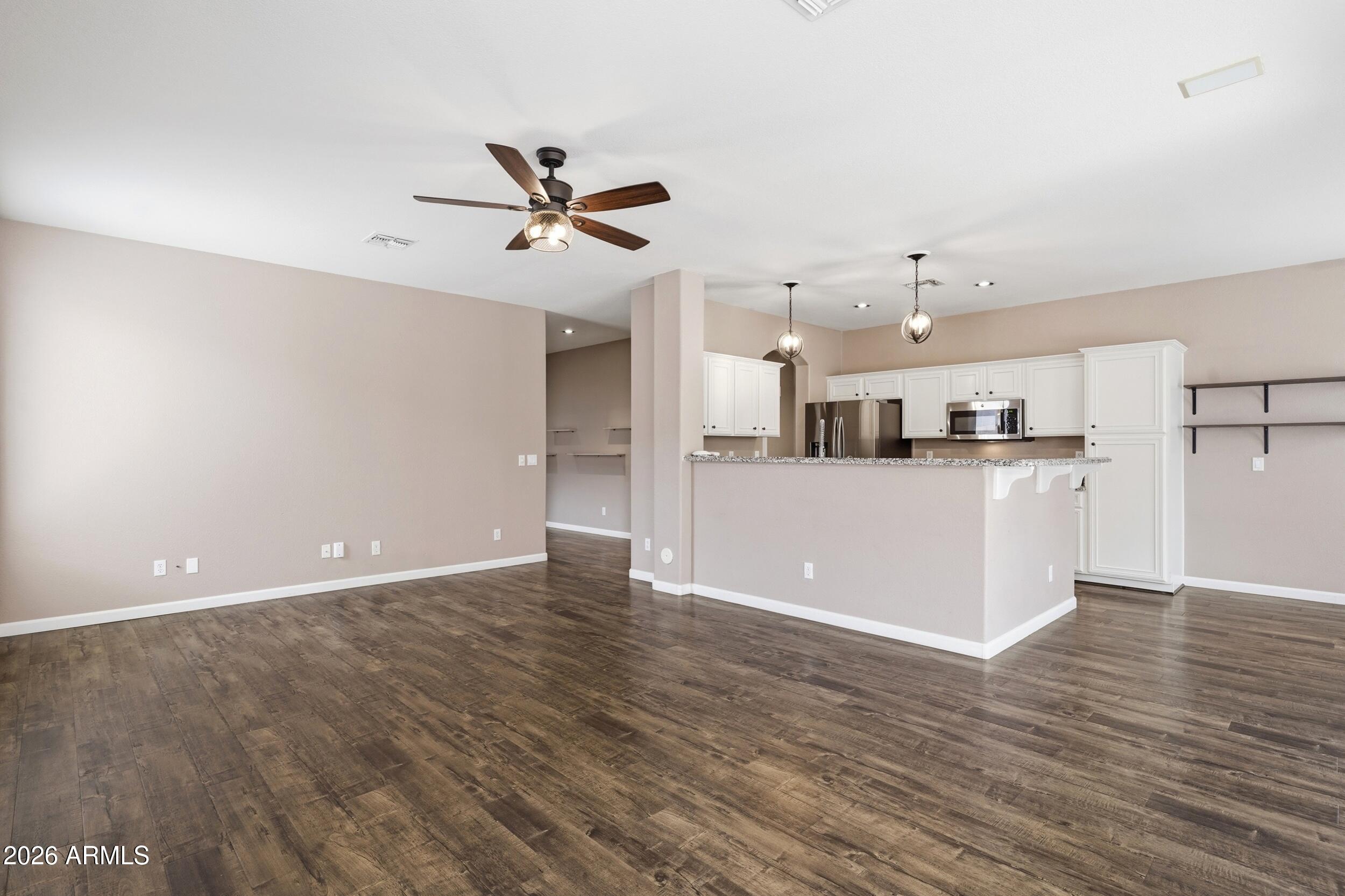 1724 West Deer Creek Road Phoenix, AZ 85045 - Photo 8 of 25