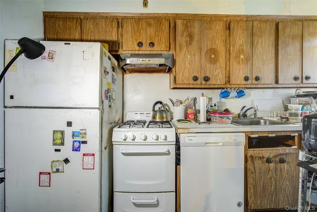 $349,000 | 216-76 68th Avenue, Unit 26119 | Oakland Gardens