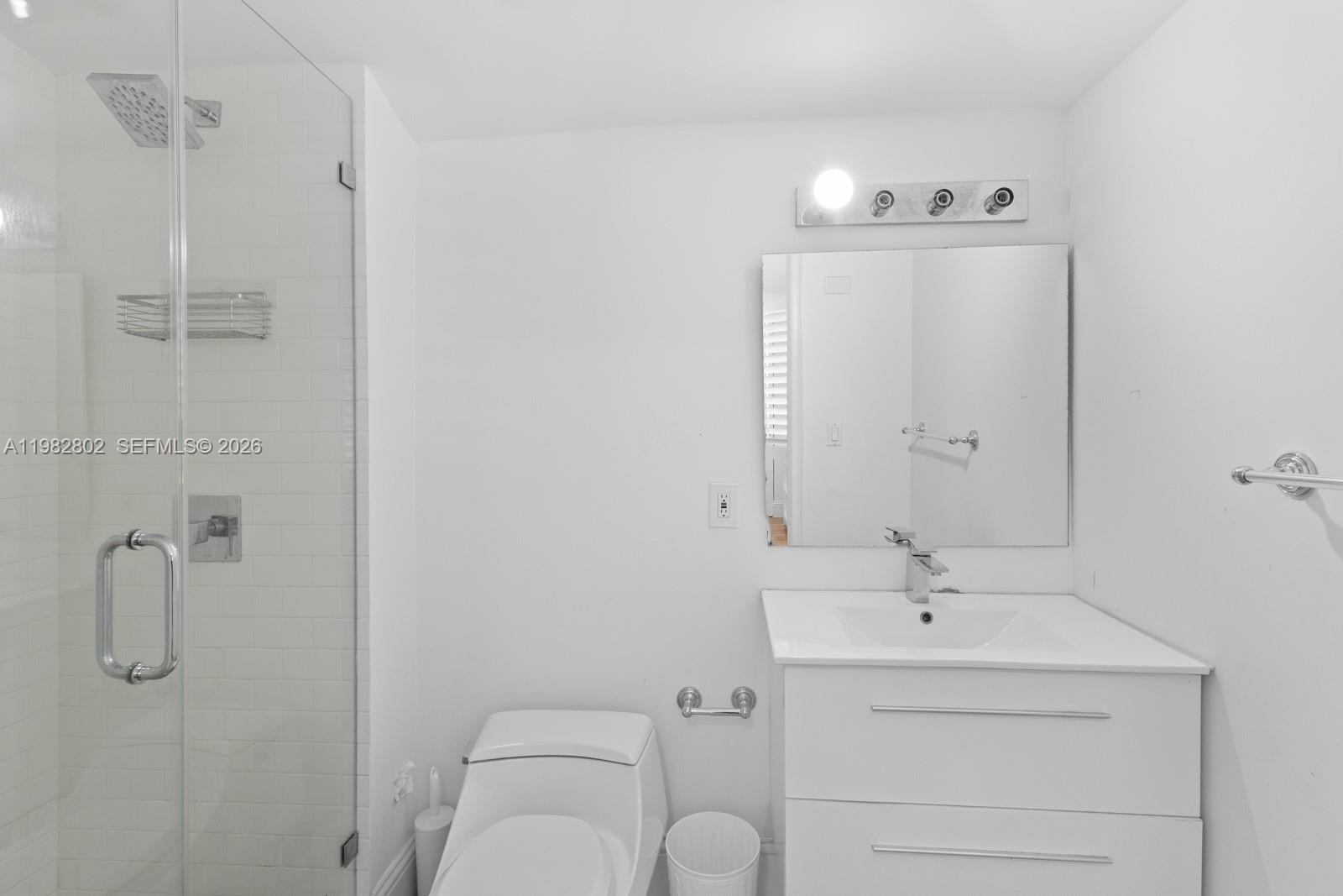 5 Coconut Lane Key Biscayne, FL 33149 - Photo 15 of 41
