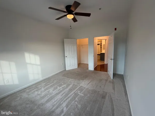 $450,000 | 2465 Army Navy Drive, Unit 1405, Arlington, VA 22206