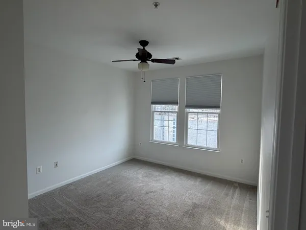 $450,000 | 2465 Army Navy Drive, Unit 1405, Arlington, VA 22206