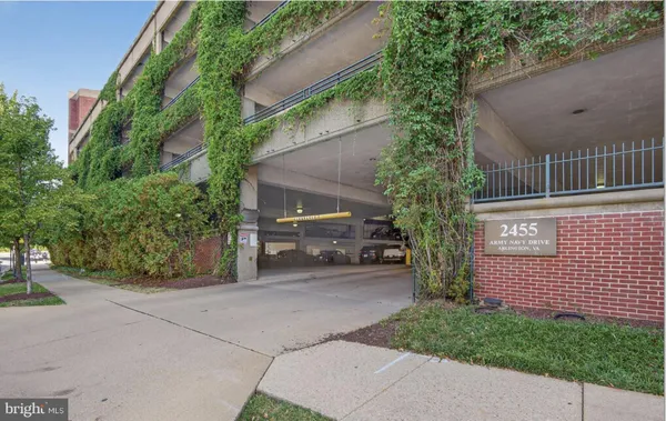 $450,000 | 2465 Army Navy Drive, Unit 1405, Arlington, VA 22206