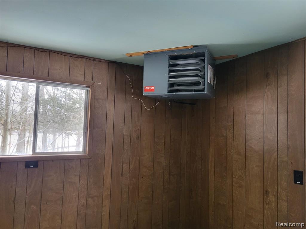 4662 North Lapeer Road Columbiaville, MI 48421 - Photo 15 of 19