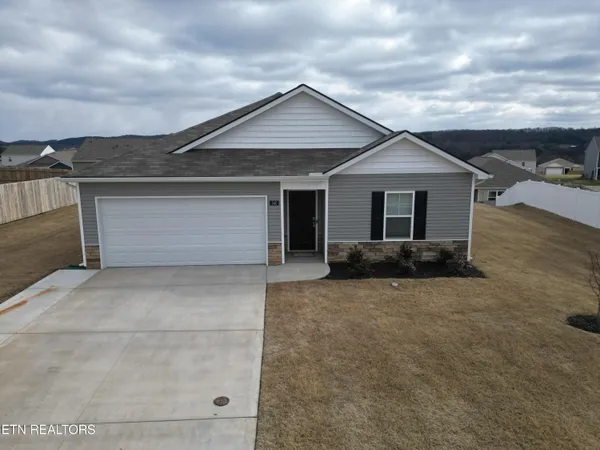 $262,900 | 340 Dilbeck Lane, Niota, TN 37826