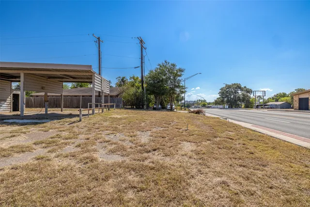 a view of a house with a outdoor space