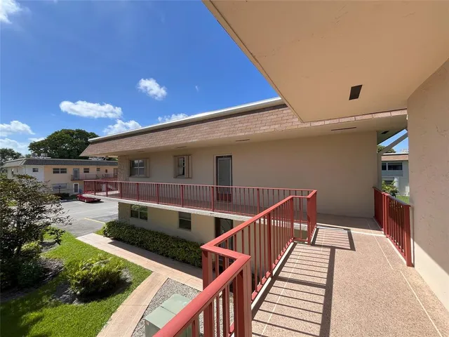 $1,600 | 212 Oxford 400, Unit 212, West Palm Beach, FL 33417