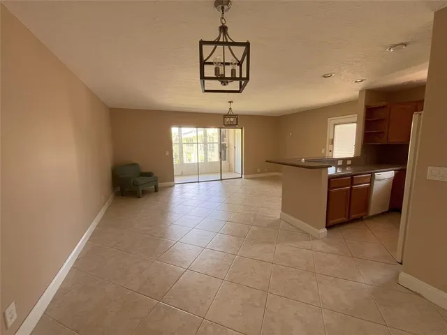 $1,500 | 212 Oxford 400, Unit 212, West Palm Beach, FL 33417