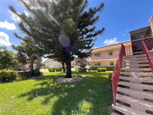 $1,500 | 212 Oxford 400, Unit 212, West Palm Beach, FL 33417