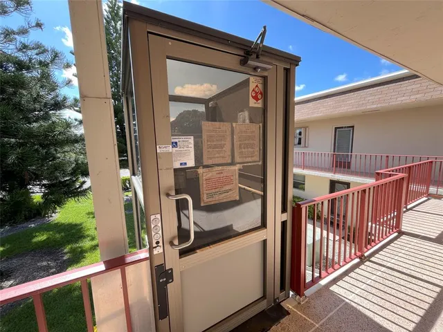 $1,500 | 212 Oxford 400, Unit 212, West Palm Beach, FL 33417