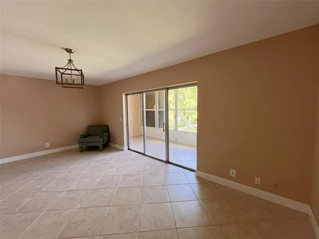 $1,500 | 212 Oxford 400, Unit 212, West Palm Beach, FL 33417