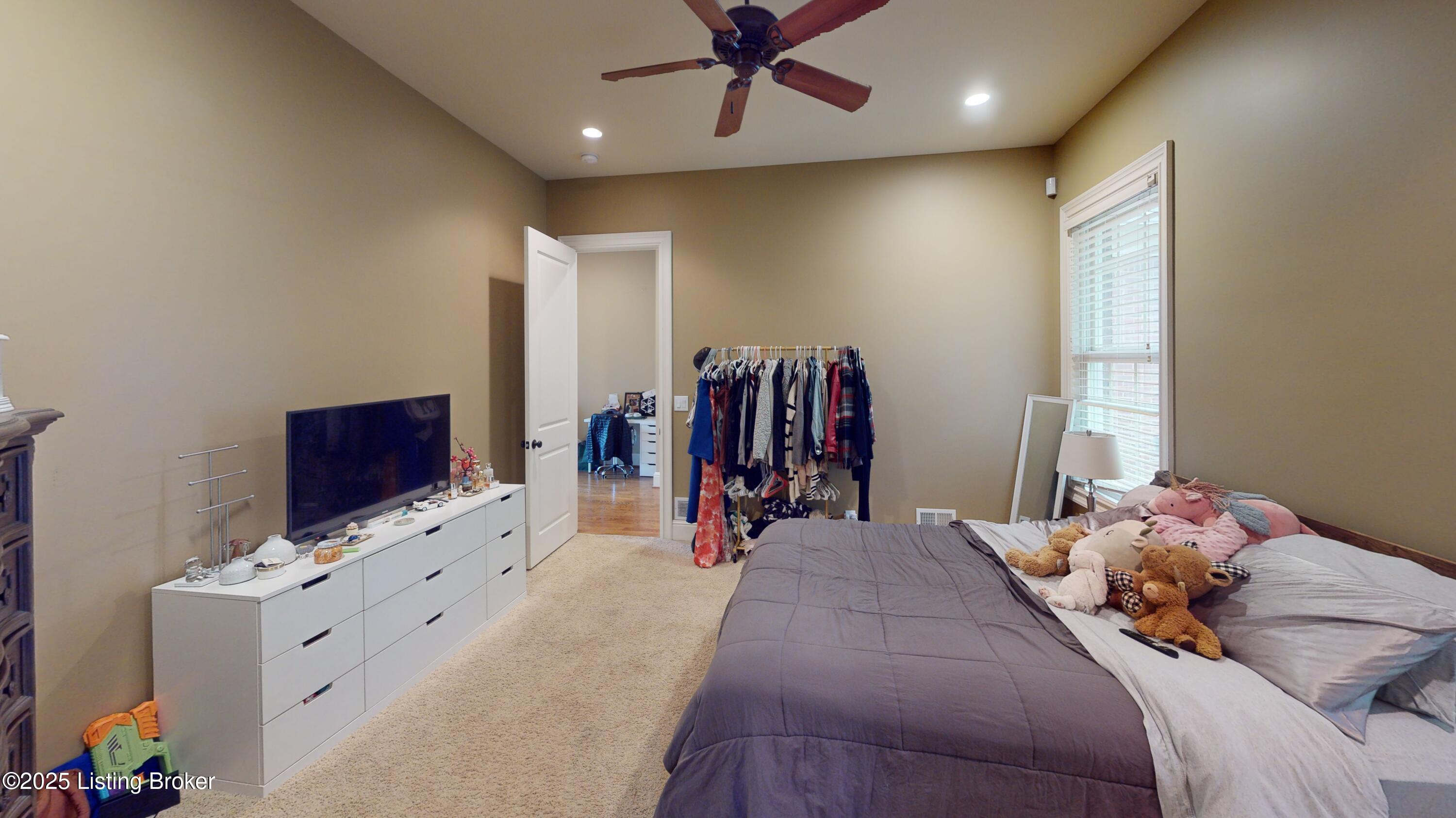 5200 Blakely Ridge Road Louisville, KY 40222 - Photo 128 of 140 Bedroom (9)