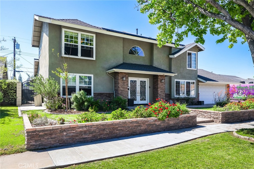 390 North Milford Road Orange, CA 92867 - Photo 2 of 34 Front of Home