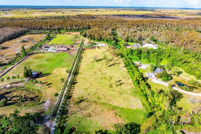 a view of an ocean view