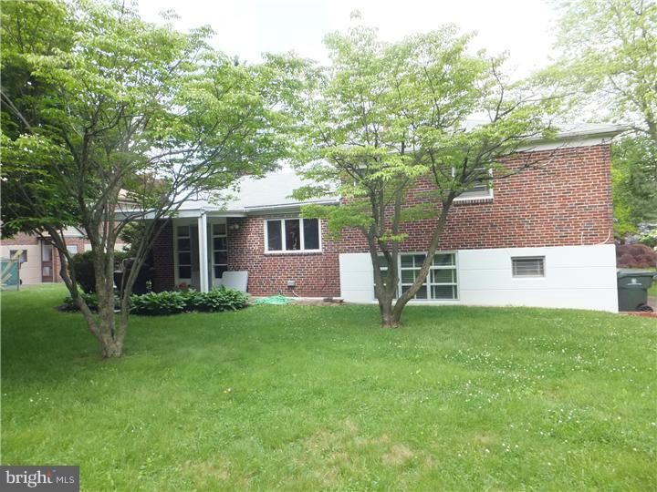 1477 Shoemaker Road Abington, PA 19001 - Photo 3 of 20