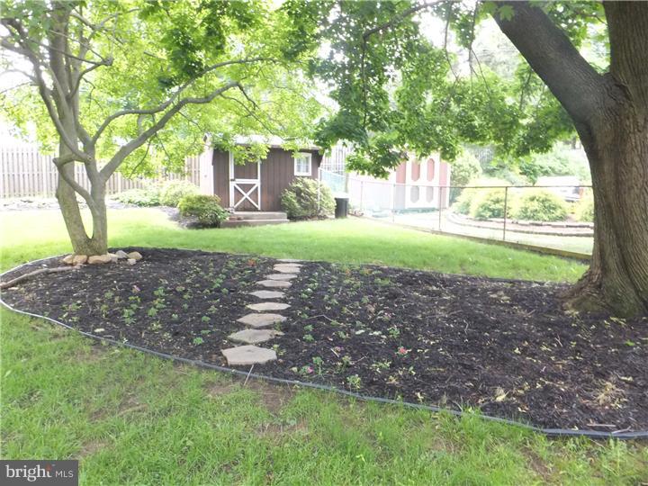 1477 Shoemaker Road Abington, PA 19001 - Photo 4 of 20