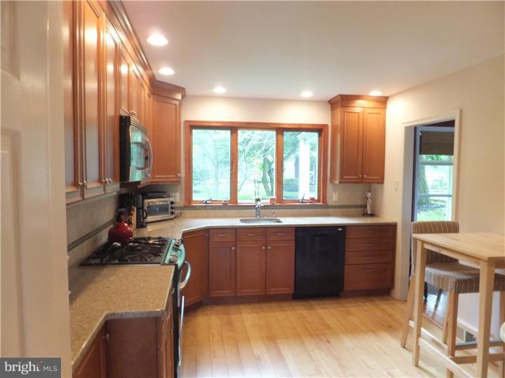 1477 Shoemaker Road Abington, PA 19001 - Photo 10 of 20
