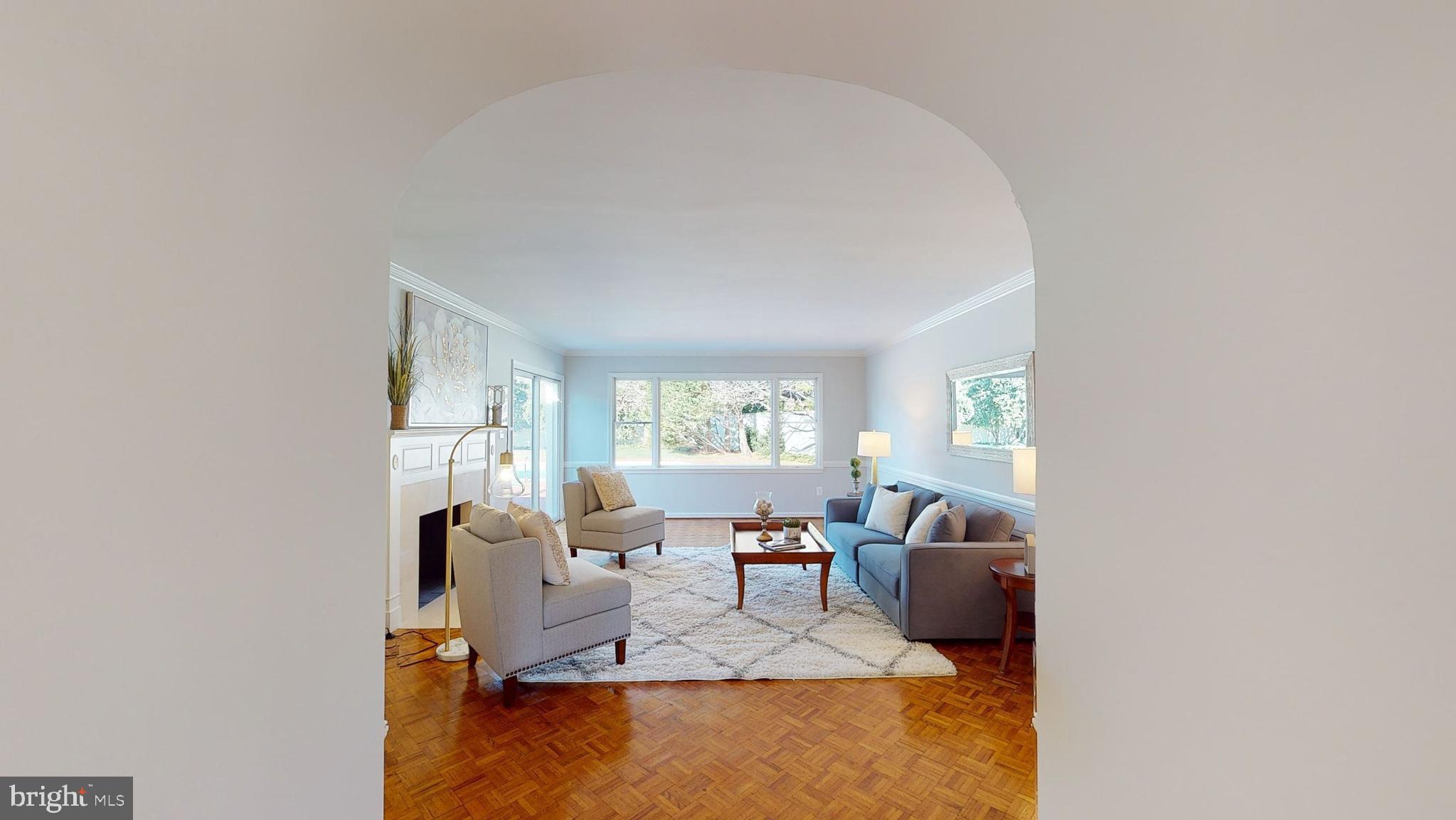 6204 Long Meadow Road McLean, VA 22101 - Photo 5 of 48 Arched opening to Living Room