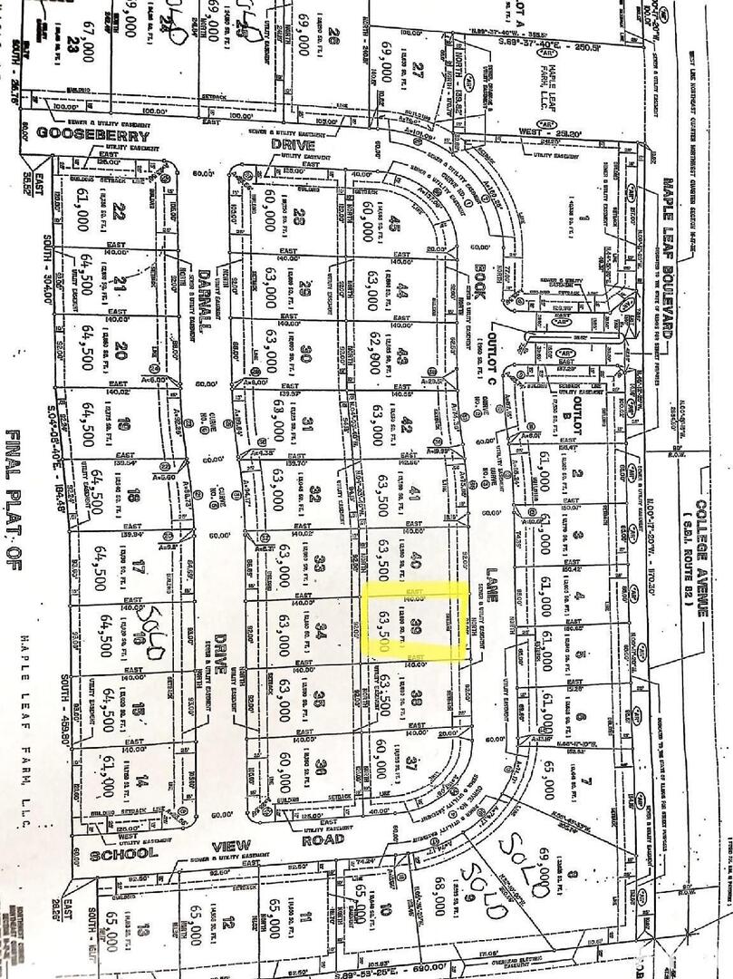 826 Book Lane Geneseo, IL 61254 - Photo 4 of 5 a view of a balcony