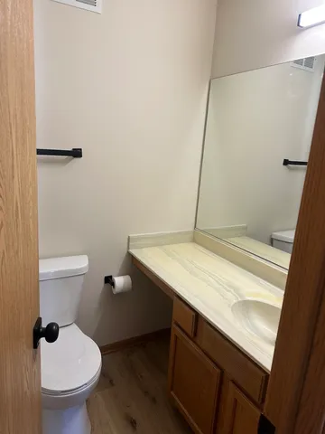 $339,900 | 990 Celebration Drive, Aurora, IL 60504