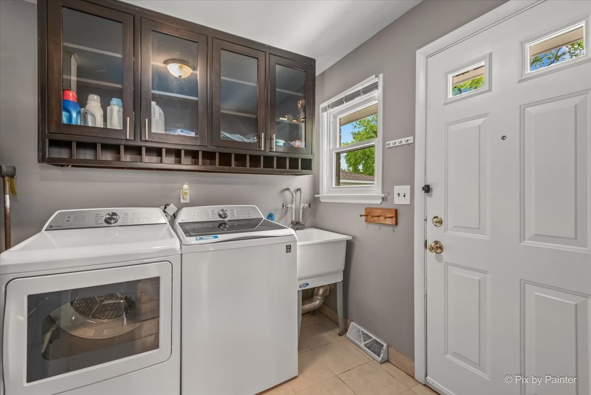 902 Stonemill Avenue Addison, IL 60101 - Photo 14 of 27
