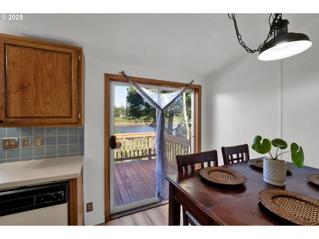 $499,900 | 5041 Heceta Beach Road, Florence, OR 97439