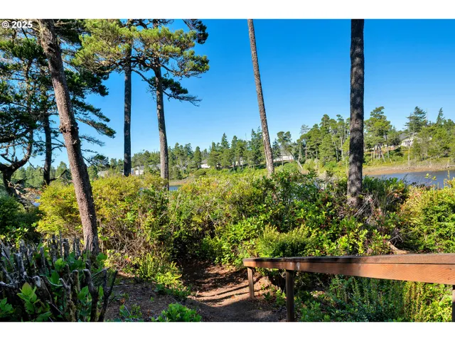 $499,900 | 5041 Heceta Beach Road, Florence, OR 97439