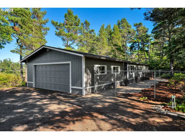 $499,900 | 5041 Heceta Beach Road, Florence, OR 97439