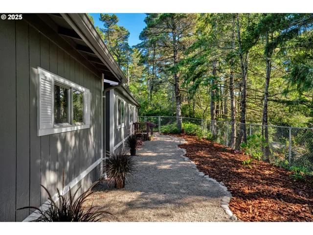 $499,900 | 5041 Heceta Beach Road, Florence, OR 97439