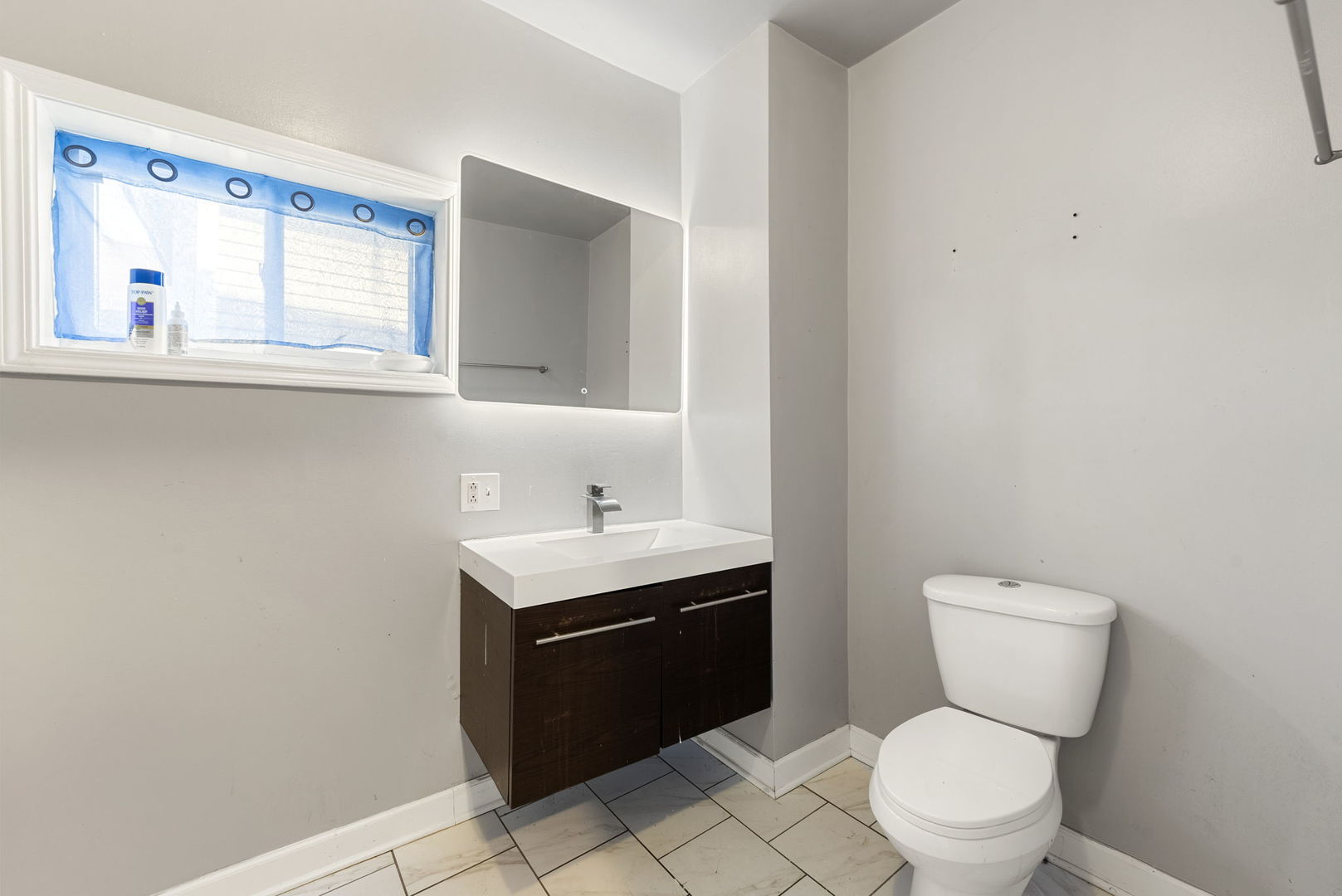 321 West 59th Place Chicago, IL 60621 - Photo 13 of 23