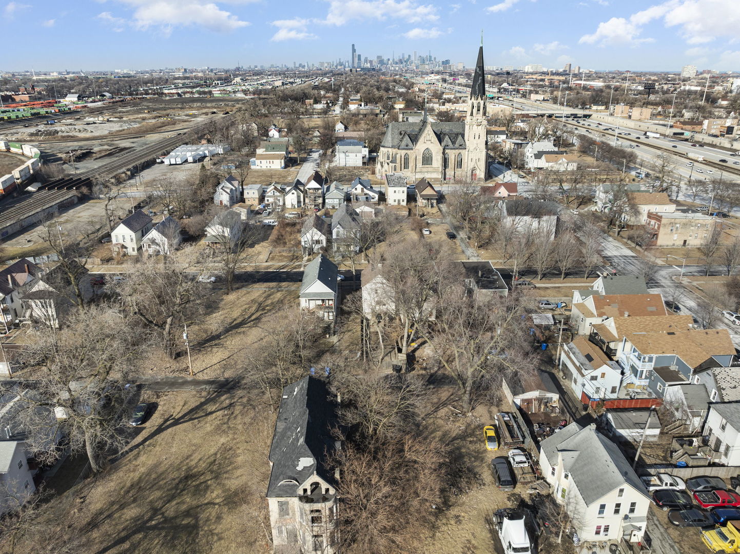 321 West 59th Place Chicago, IL 60621 - Photo 23 of 23 an aerial view of a city