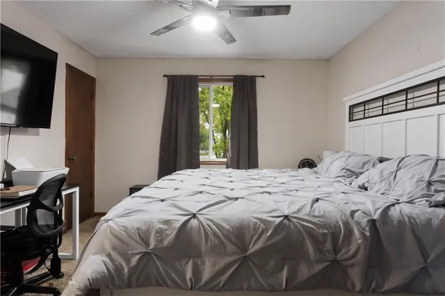 $209,950 | 6564 Charles Street, Shawnee, KS 66216