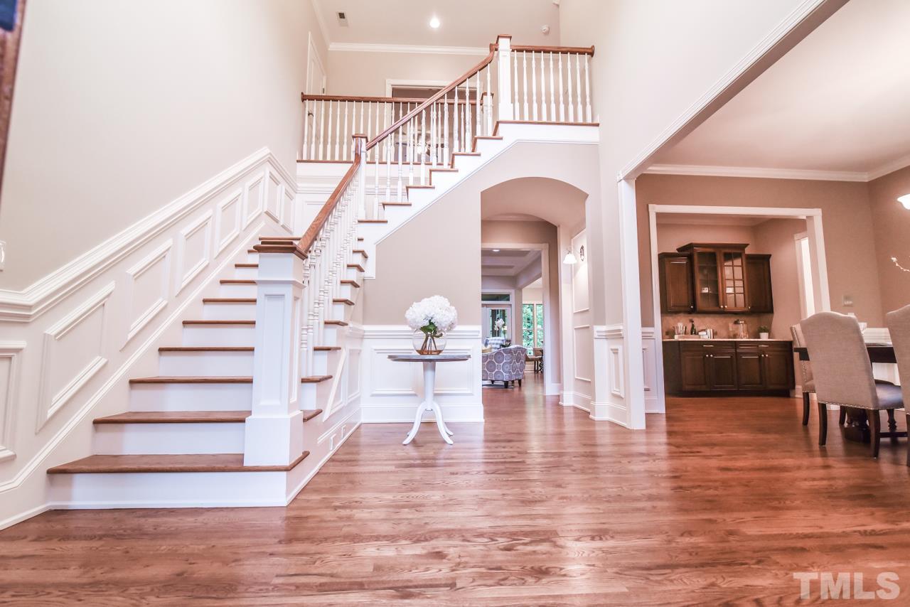 6924 Mactavish Way Raleigh, NC 27613 - Photo 5 of 30 Now that's how you make an entrance!