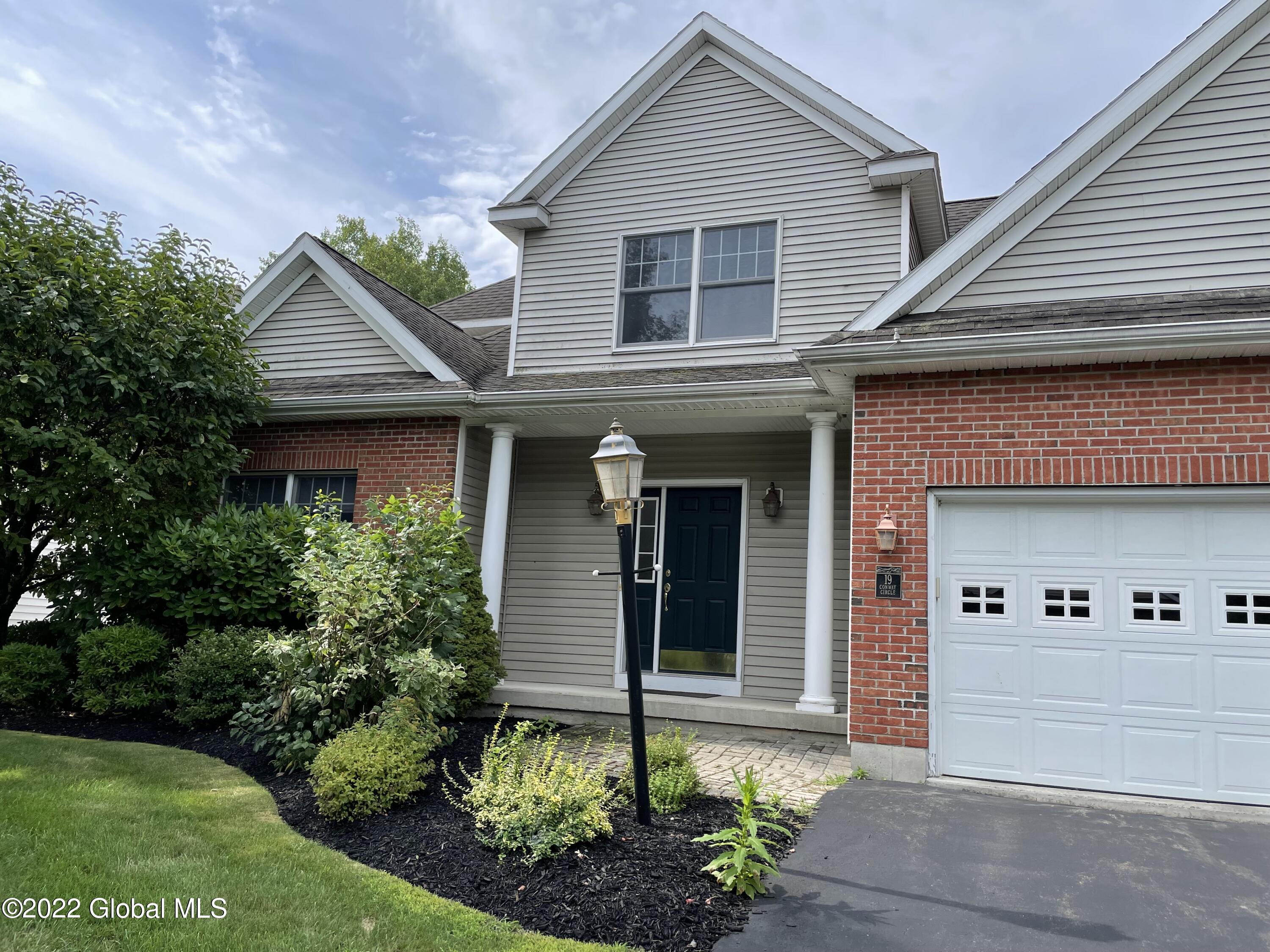 19 Conway Circle Colonie, NY 12211 - Photo 2 of 22 19 Conway front 1