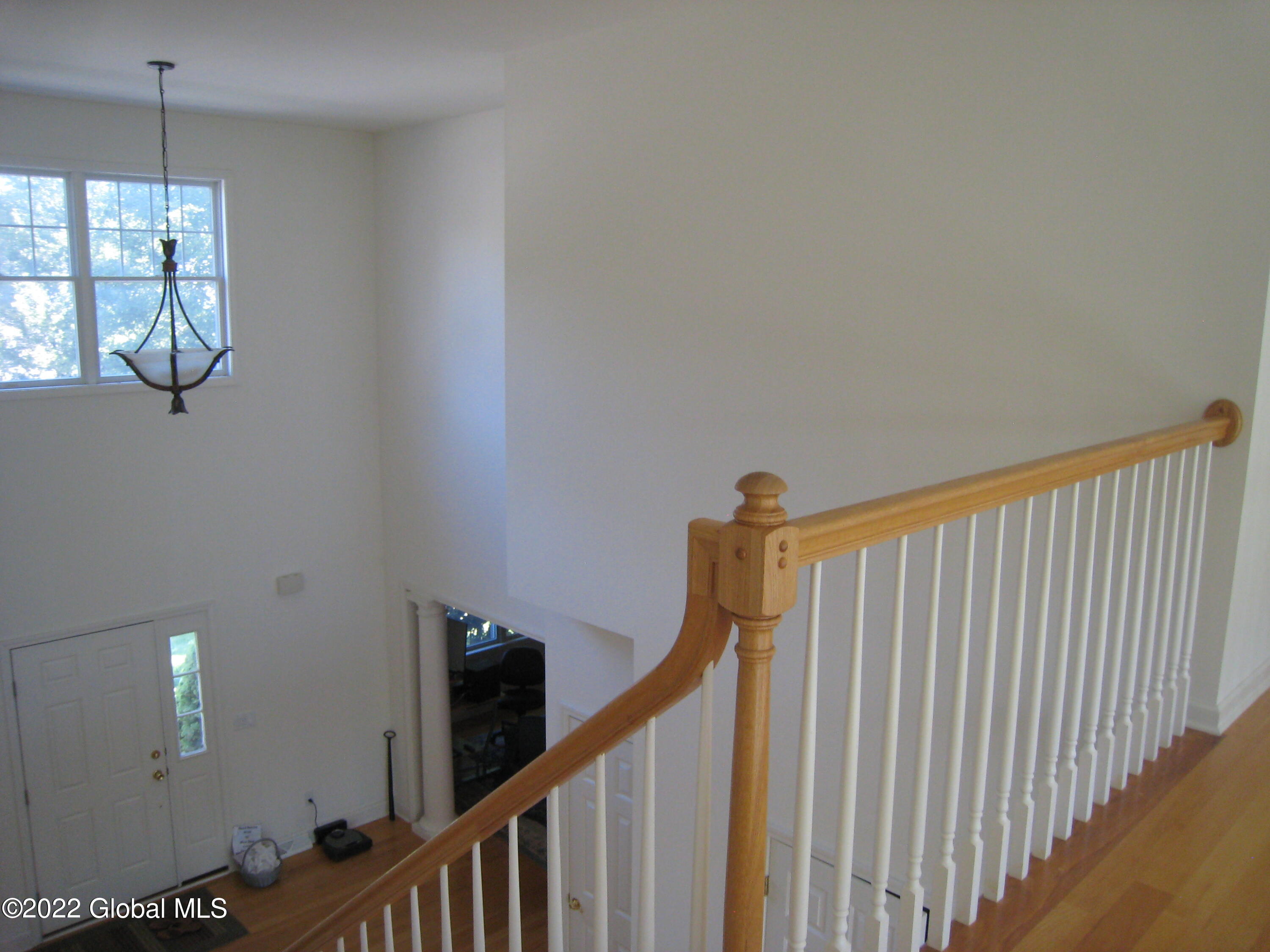 19 Conway Circle Colonie, NY 12211 - Photo 4 of 22 19 conway cir- stairway