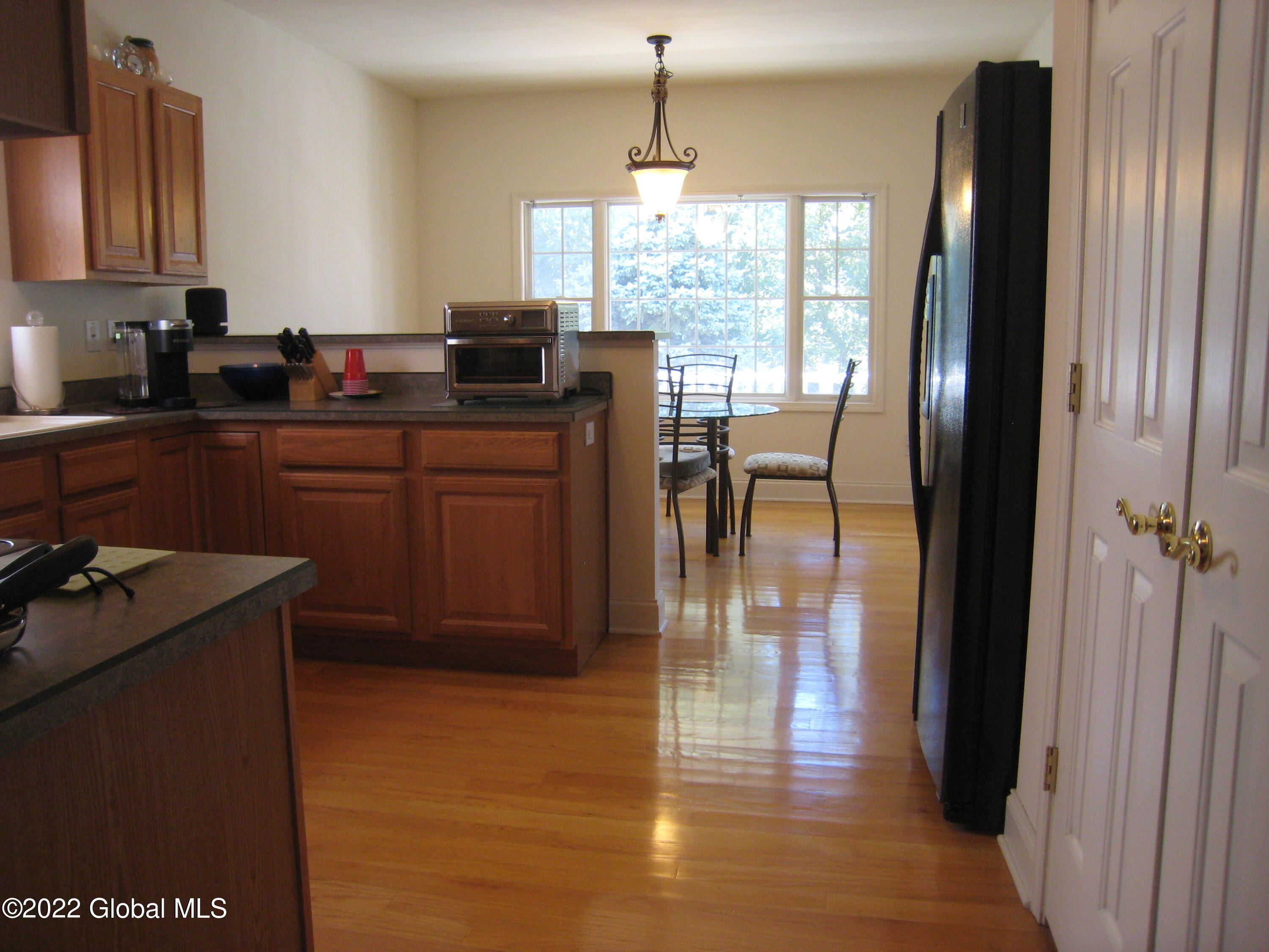 19 Conway Circle Colonie, NY 12211 - Photo 8 of 22 19 conway cir- kitchen