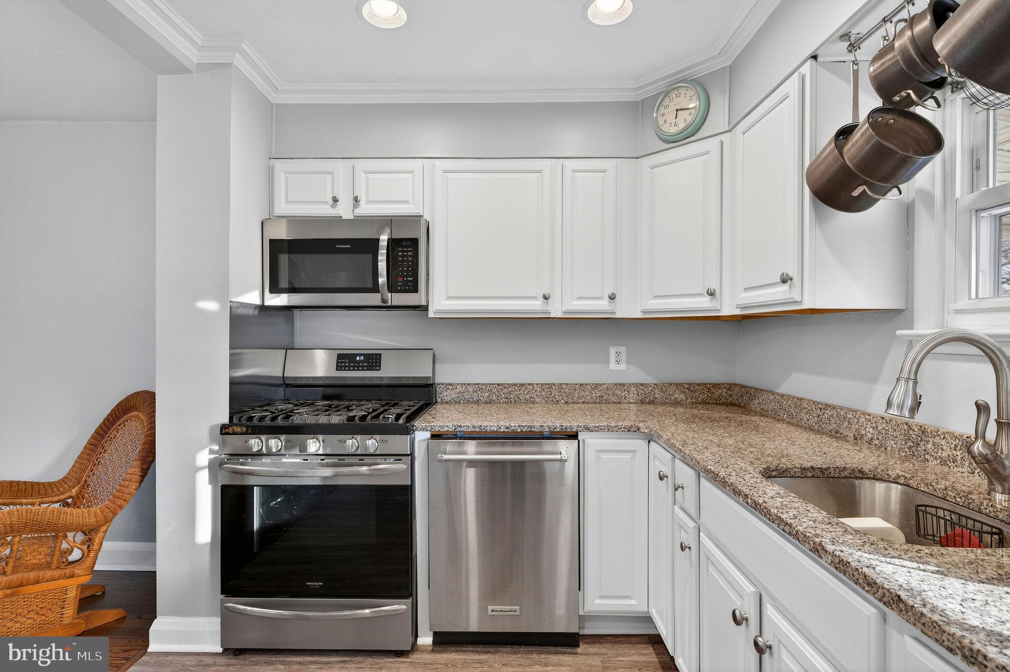 3033 Parktowne Road Baltimore, MD 21234 - Photo 13 of 43