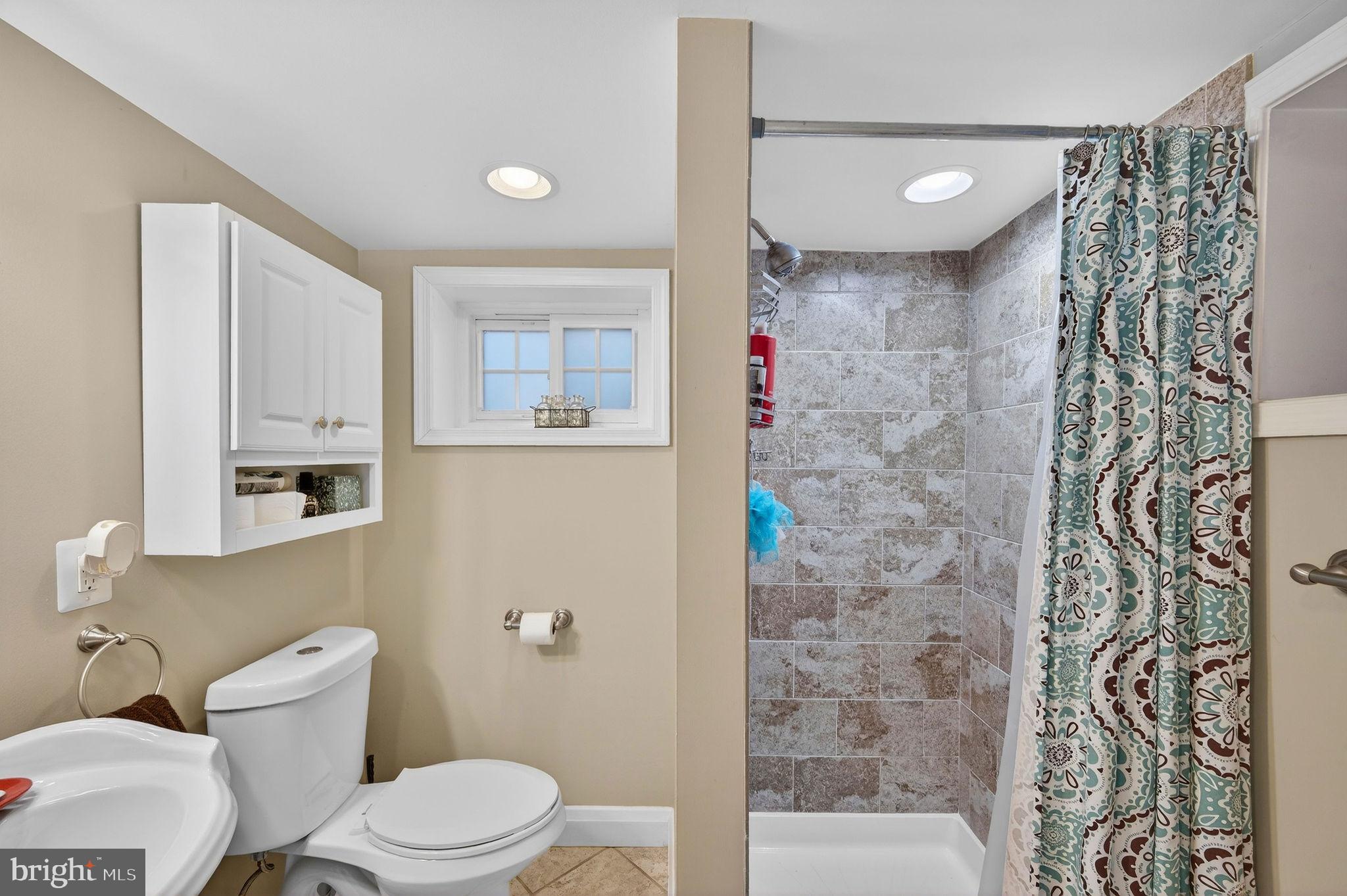 3033 Parktowne Road Baltimore, MD 21234 - Photo 31 of 43