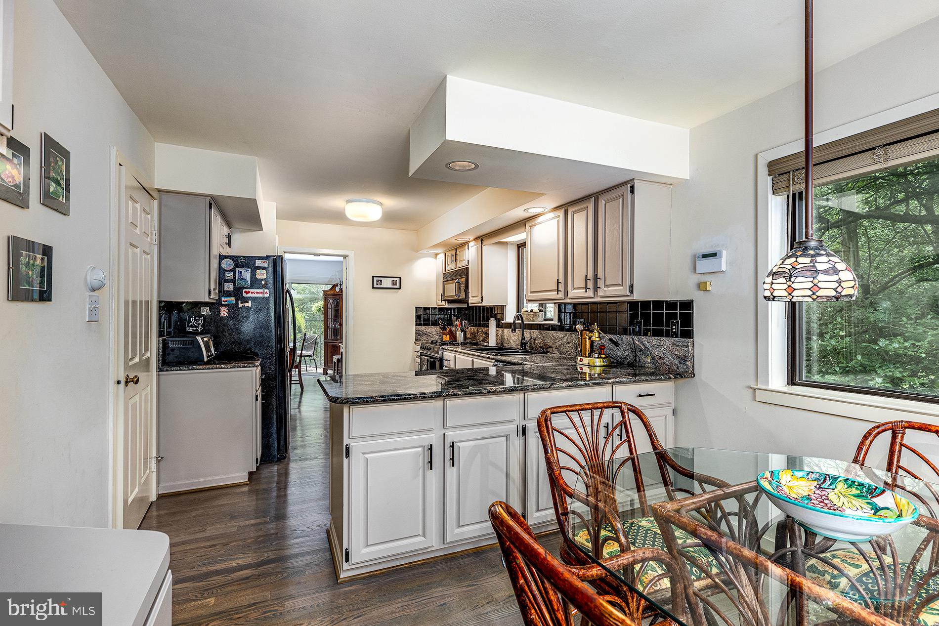 11621 Clubhouse Court Reston, VA 20190 - Photo 15 of 57 OPEN SPACES & HARDWOOD FLOORING