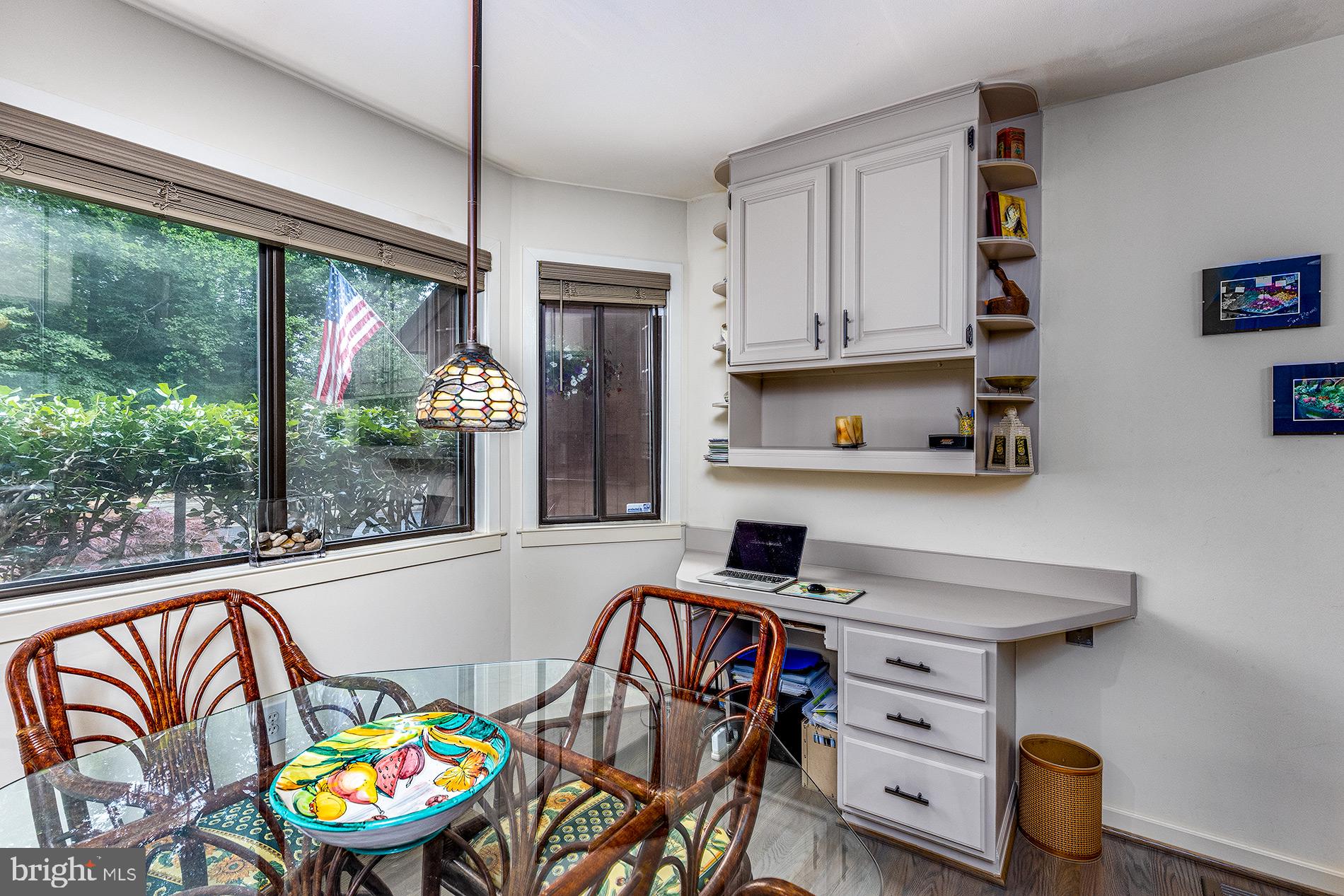 11621 Clubhouse Court Reston, VA 20190 - Photo 17 of 57 MORNING ROOM W/BUILT-IN DESK