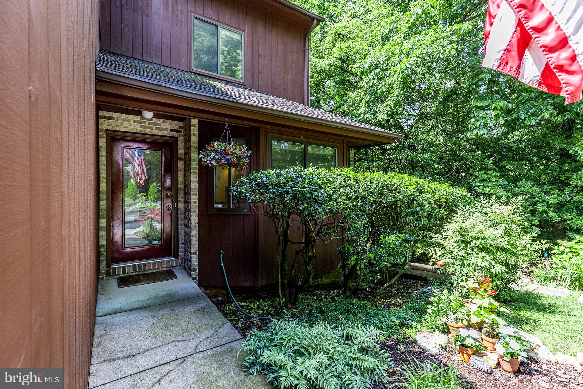 11621 Clubhouse Court Reston, VA 20190 - Photo 3 of 57 WELCOME HOME