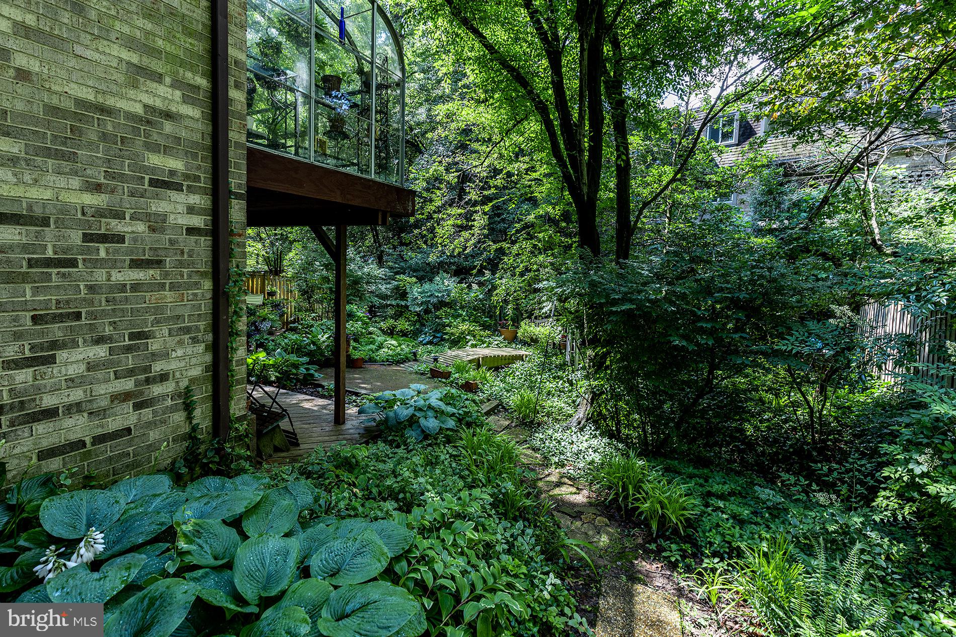 11621 Clubhouse Court Reston, VA 20190 - Photo 4 of 57 PATH TO REAR YARD