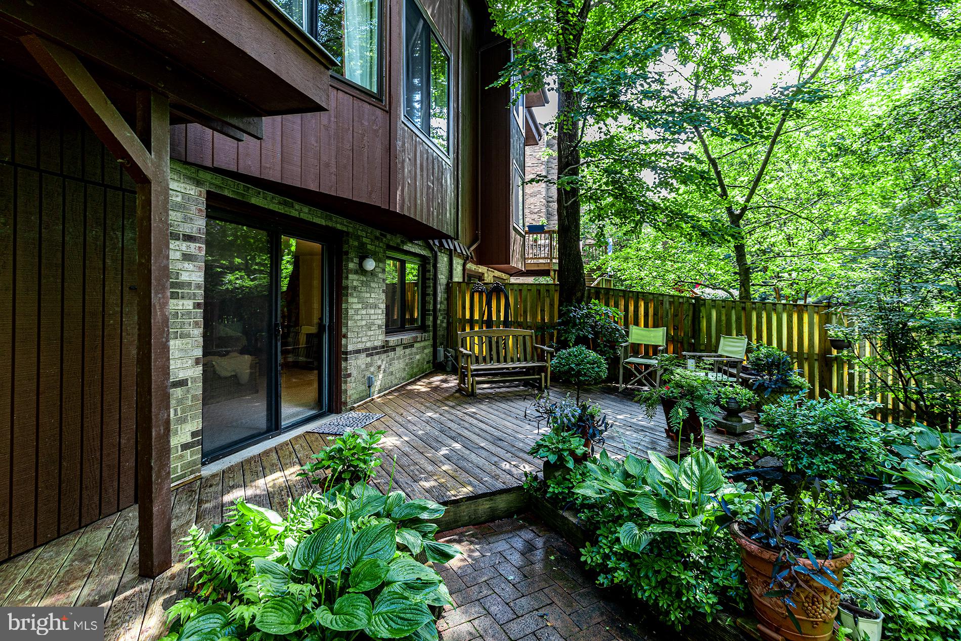 11621 Clubhouse Court Reston, VA 20190 - Photo 40 of 57 AT-GRADE DECK