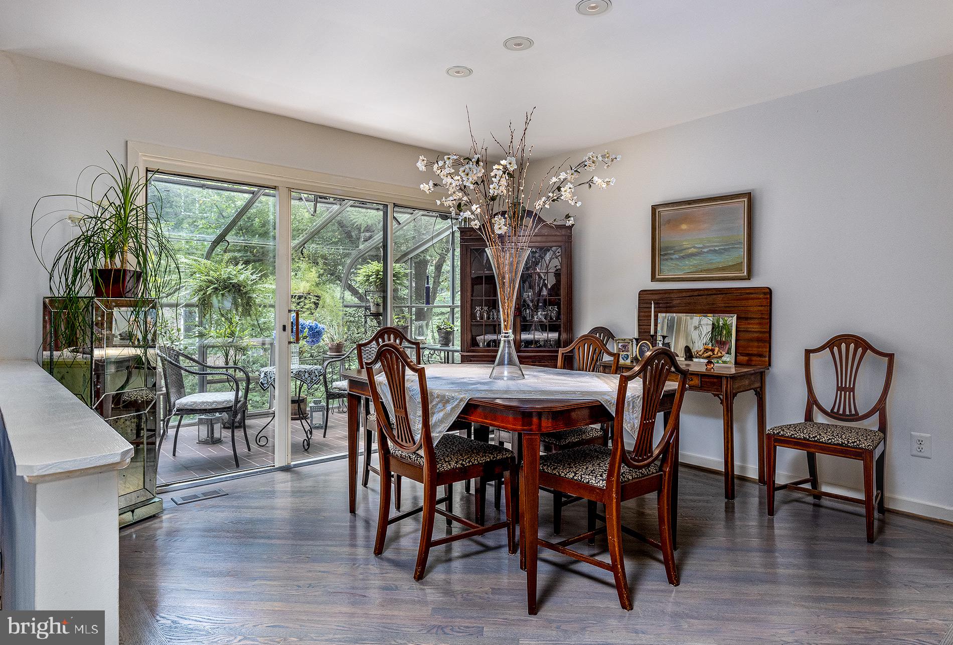 11621 Clubhouse Court Reston, VA 20190 - Photo 10 of 57 SEPARATE DINING ROOM