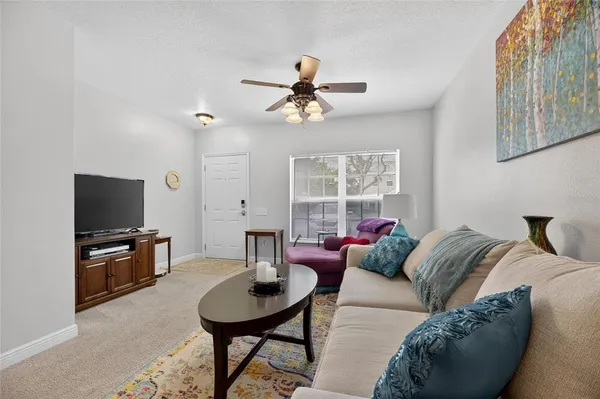 $1,900 | 2371 Lake Woodberry Circle, Brandon, FL 33510