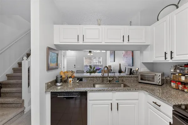 $1,900 | 2371 Lake Woodberry Circle, Brandon, FL 33510