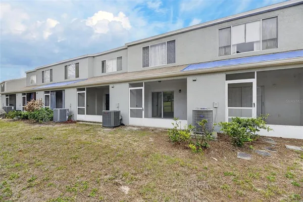 $1,900 | 2371 Lake Woodberry Circle, Brandon, FL 33510